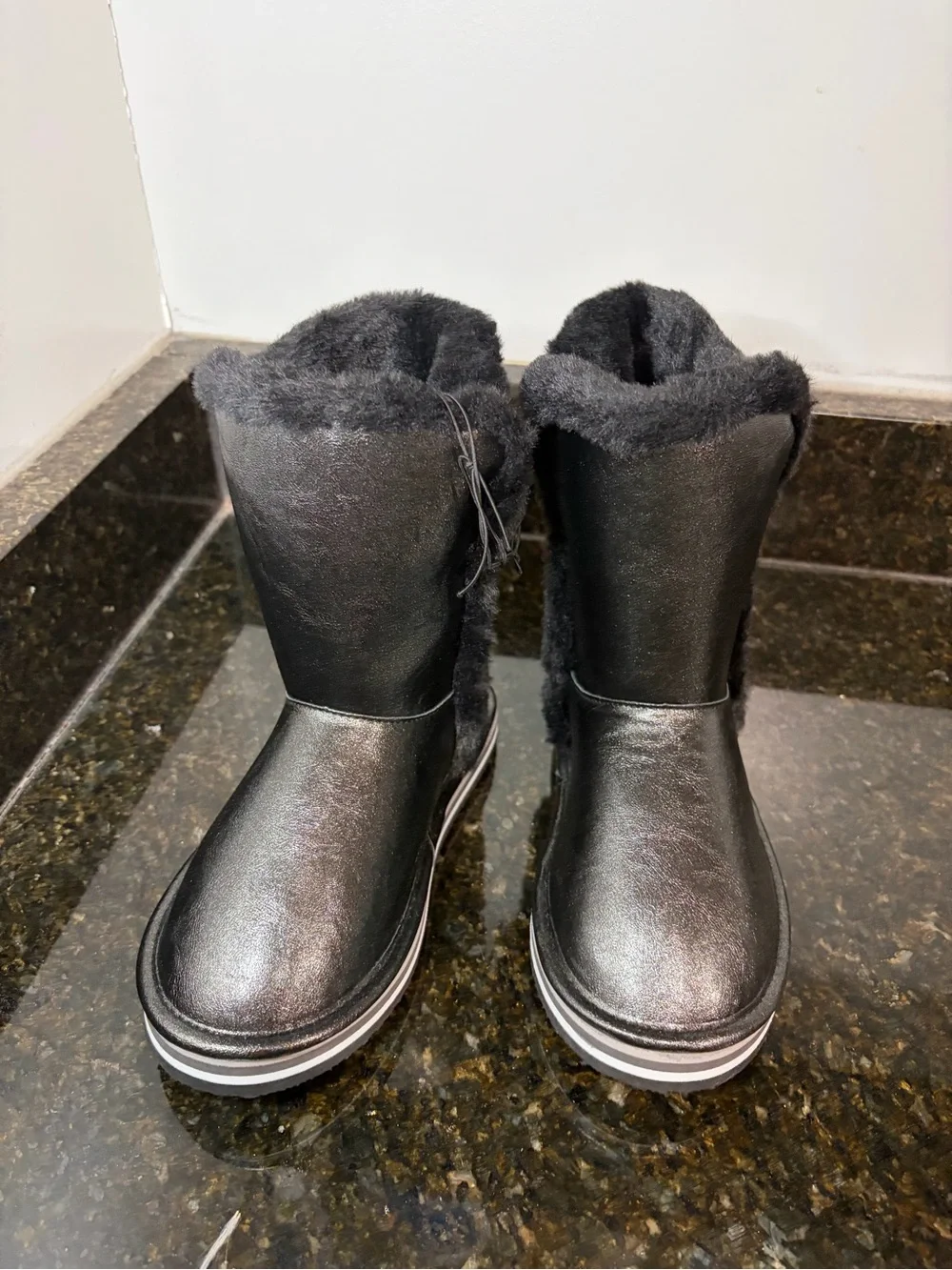 Girls Shiny Black Faux Fur Winter Boots
